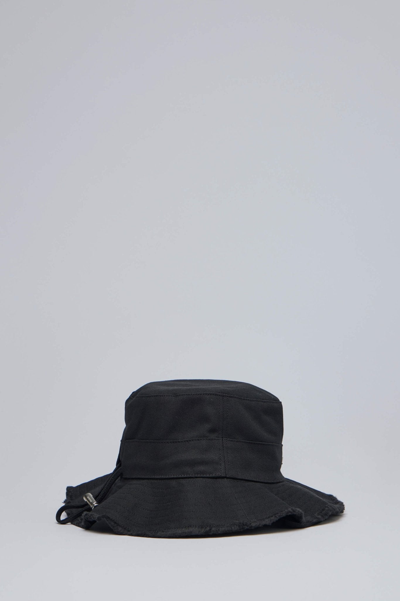 Jacquemus - Le Bob Artichaut - LABELS