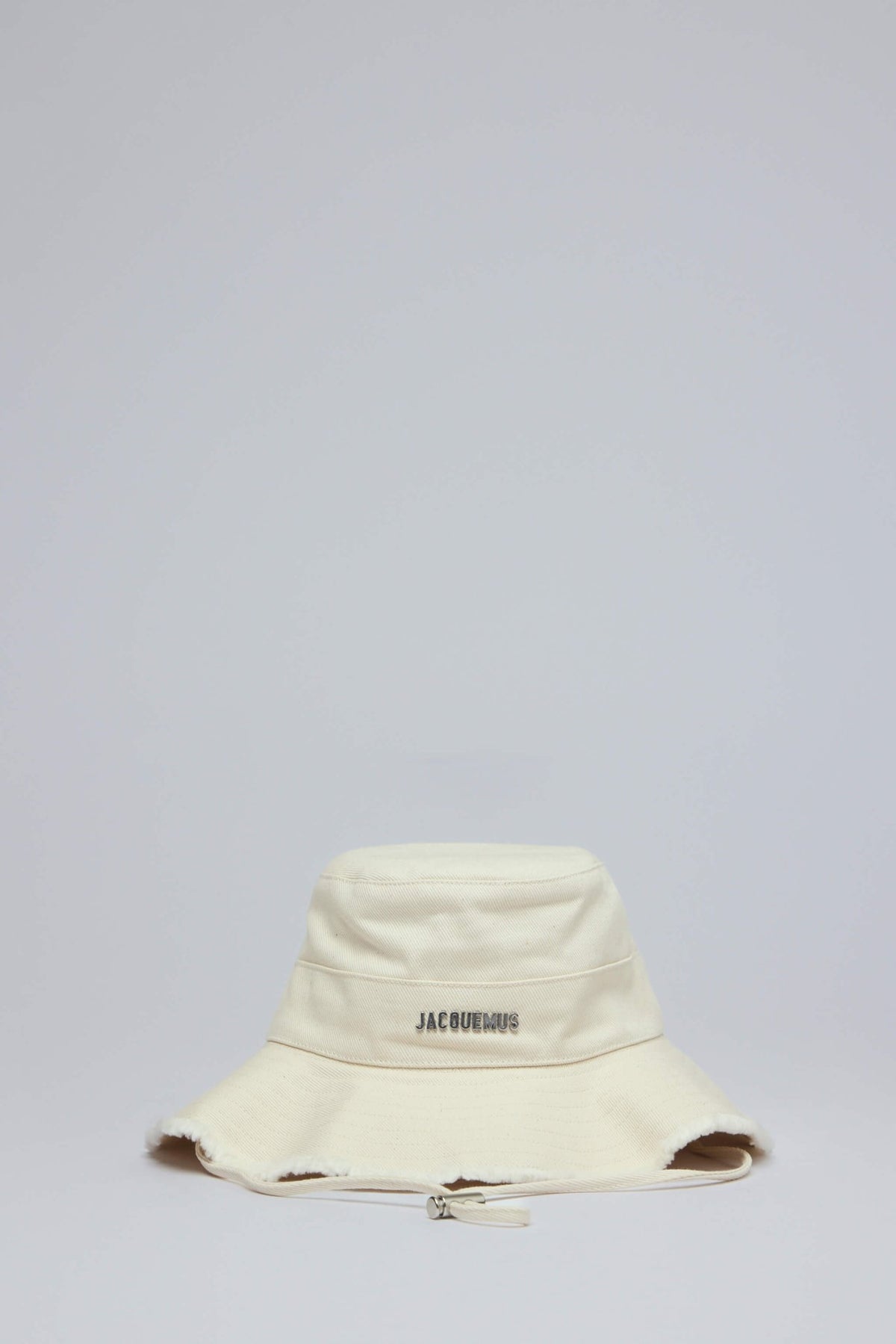 Jacquemus Unisex Le Bob Artichaut Bucket Hat Le Bob Artichaut in Brown – SVRN main image 3
