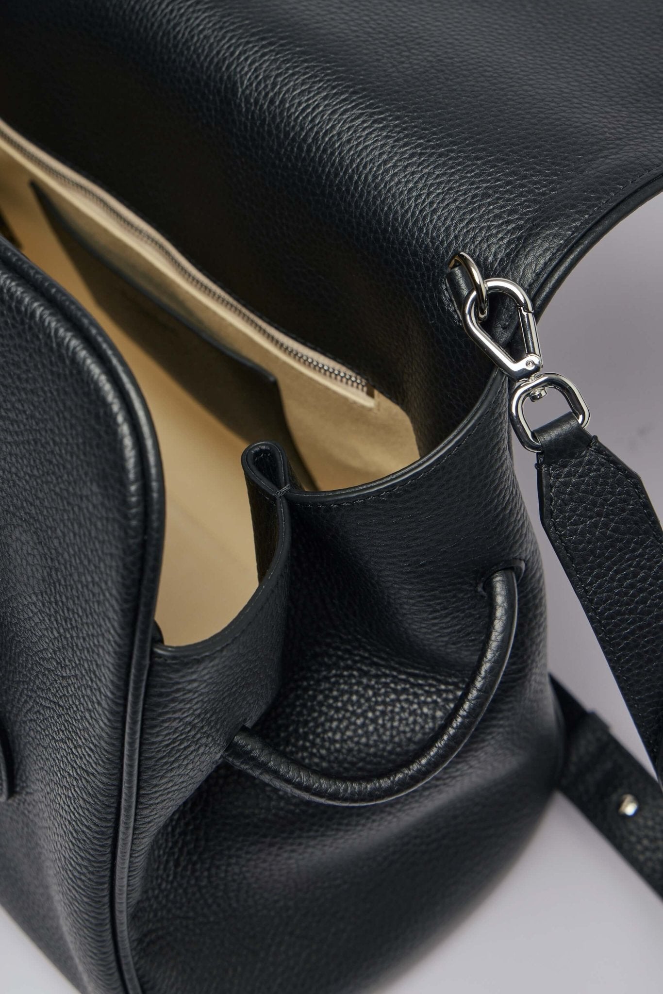 Jacquemus - Le Cabas Turismo - LABELS