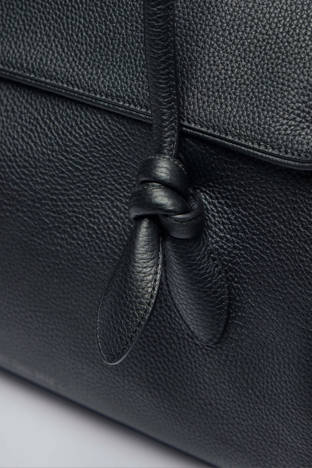 Jacquemus - Le Cabas Turismo - LABELS