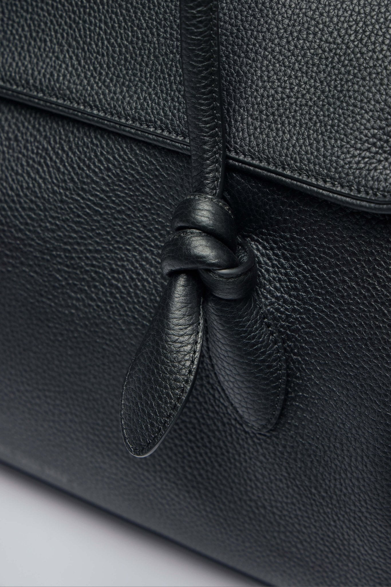 Jacquemus - Le Cabas Turismo - LABELS