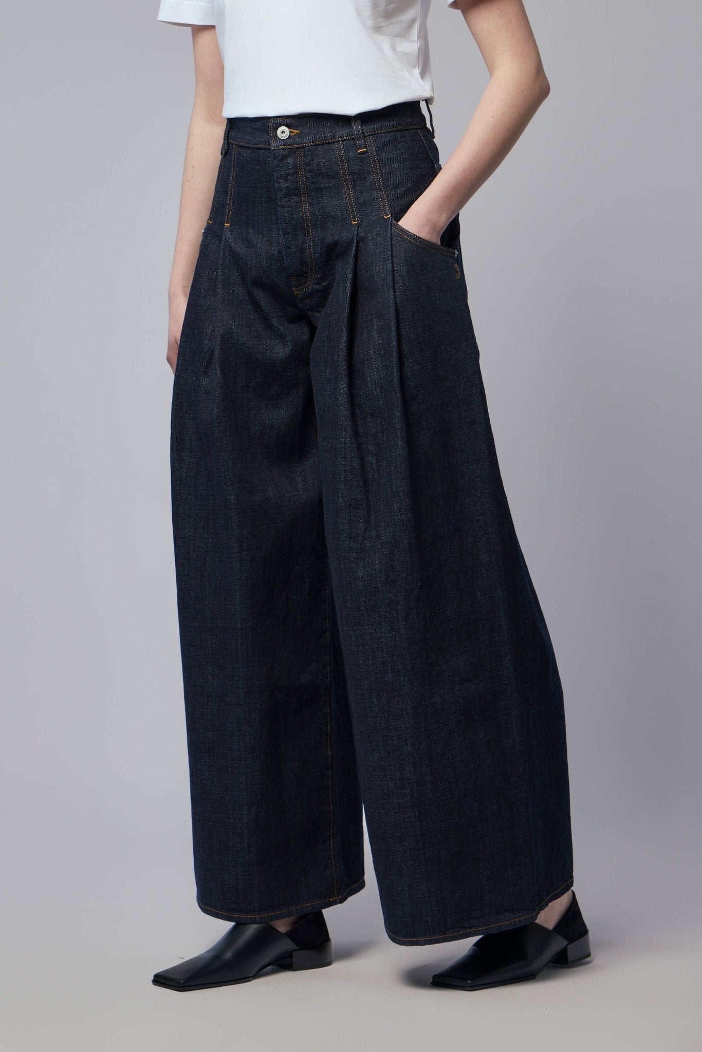 Jacquemus - Le De - nimes Souro - LABELS