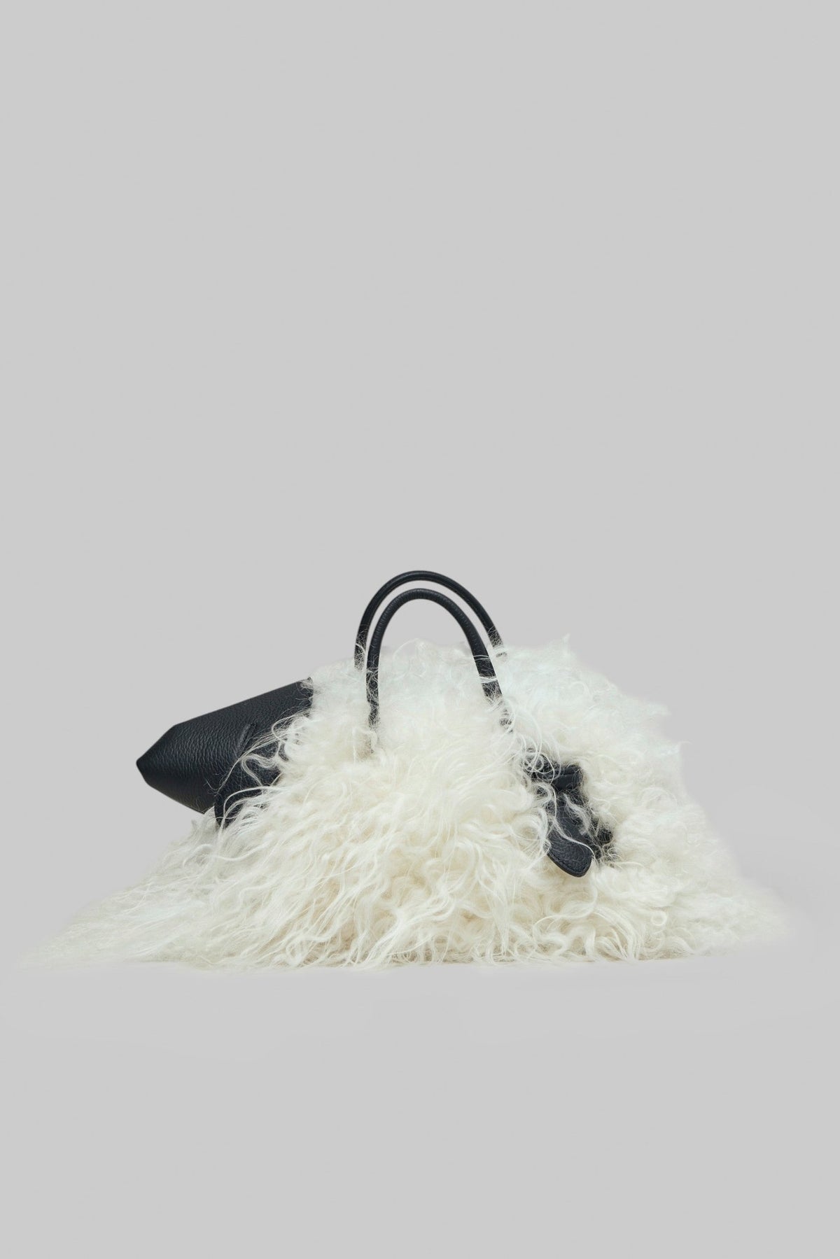 Jacquemus - Le Petit Turismo - LABELS