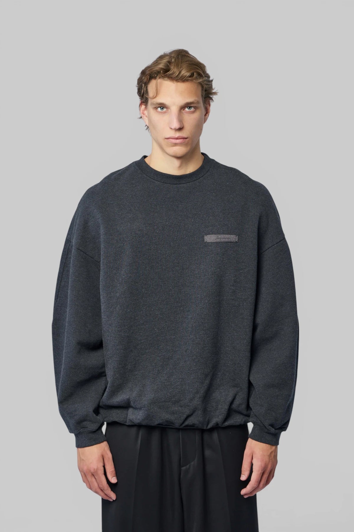 Jacquemus Le Sweatshirt Ruban detail of elasticated cuffs