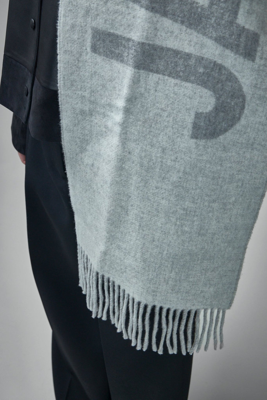 Jacquemus - L'echarpe Jacquemus - LABELS