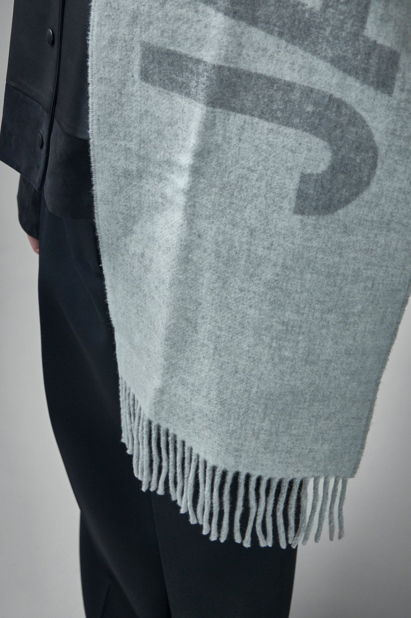 Jacquemus - L'echarpe Jacquemus - LABELS