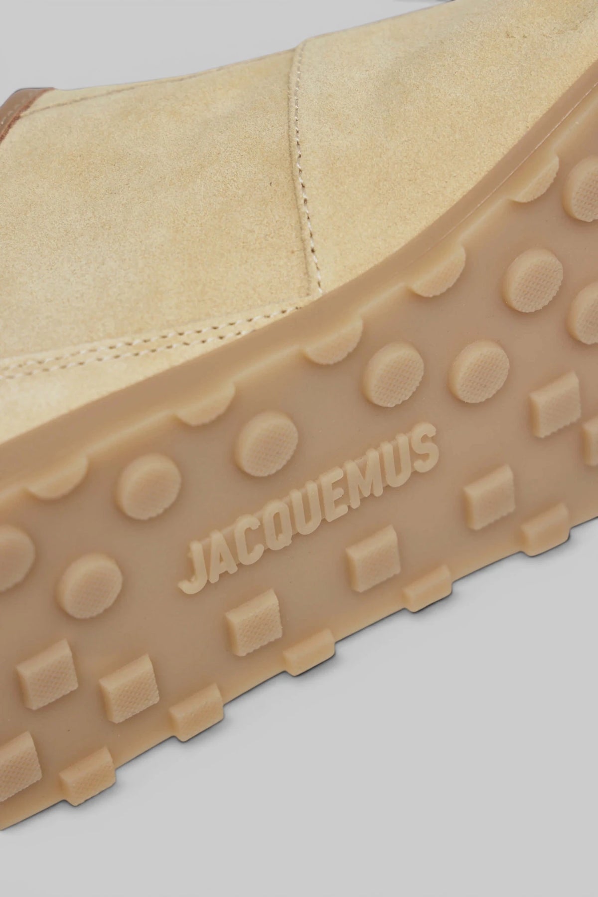 Jacquemus Low Top Sneakers styled with casual outfit