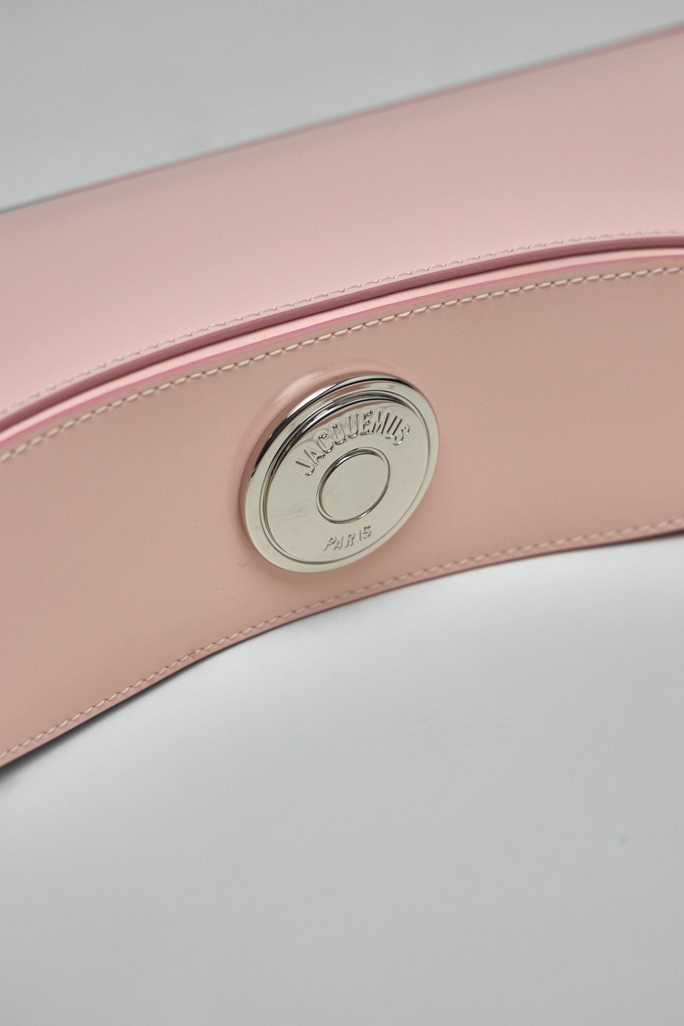 Jacquemus - Ovalo Clutch - LABELS