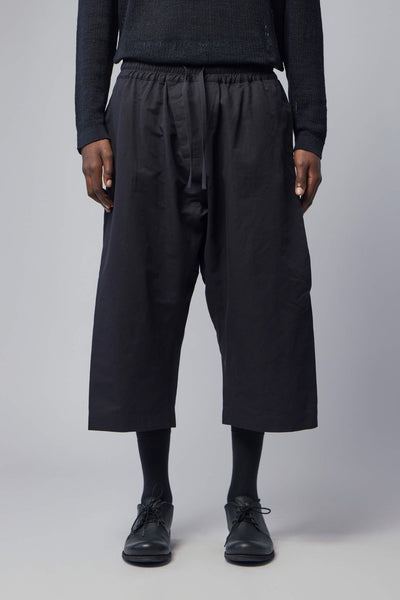 Single Pleated Cropped Shorts