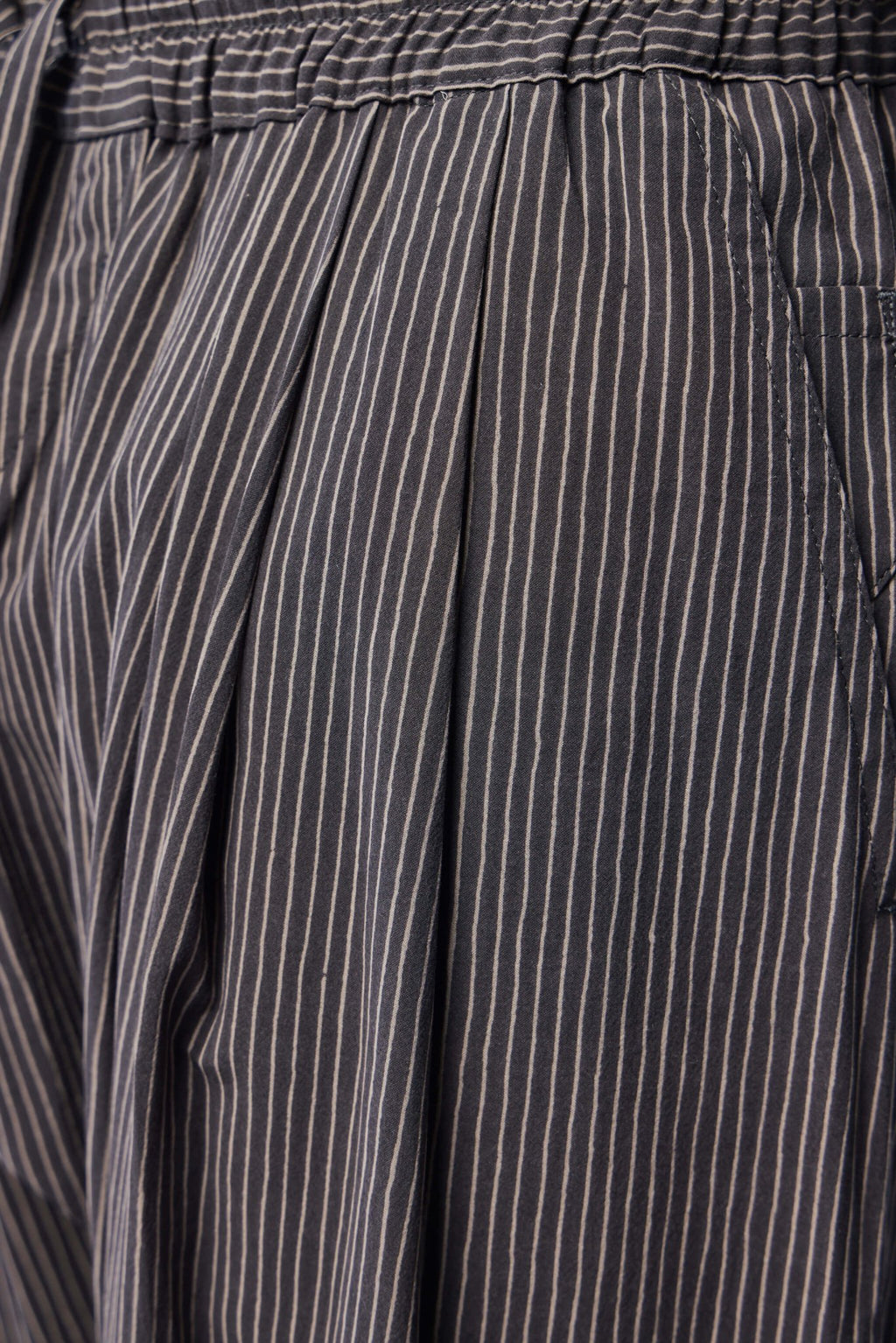 Jan - Jan Van Essche - Trousers91 - LABELS