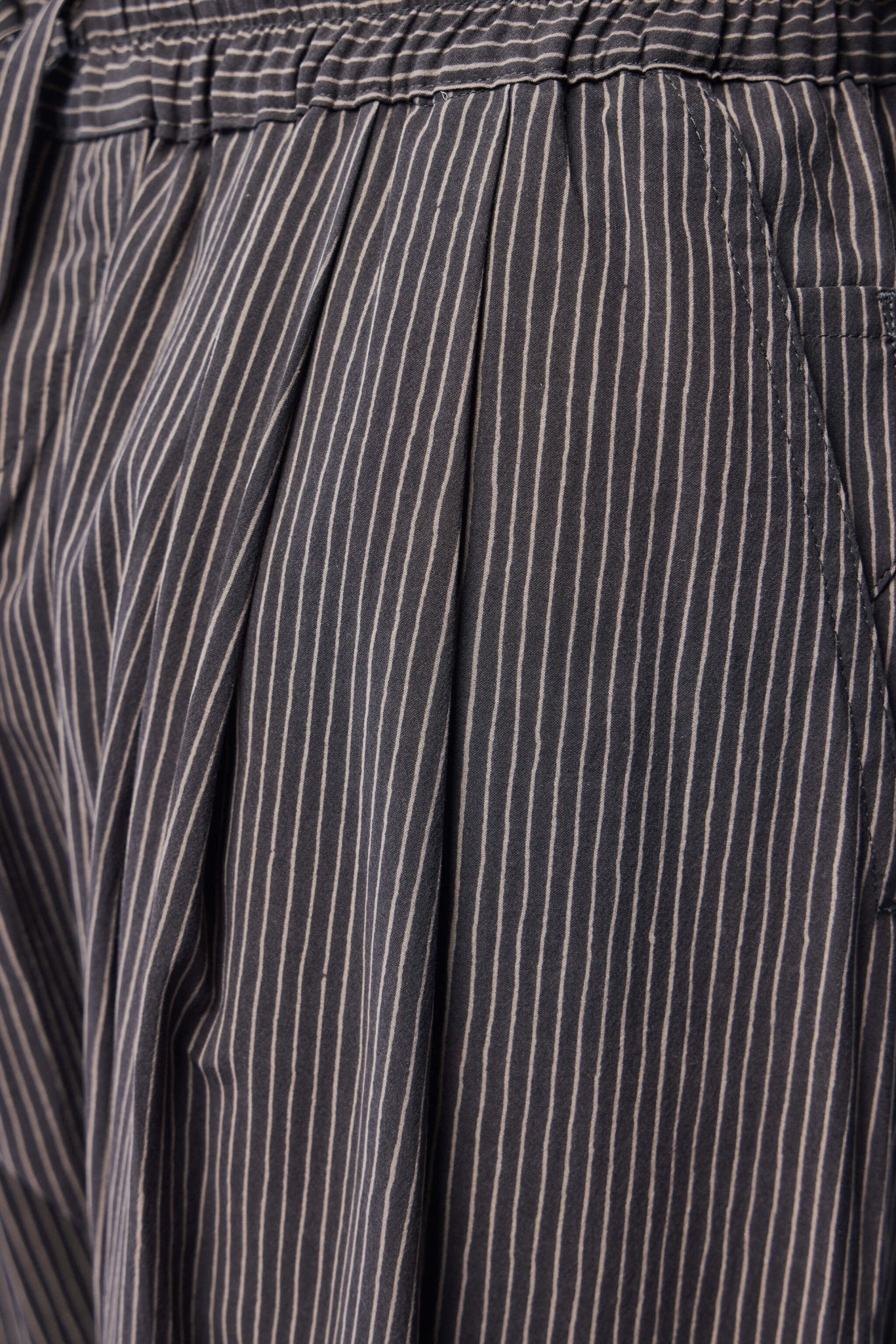 Jan - Jan Van Essche - Trousers91 - LABELS