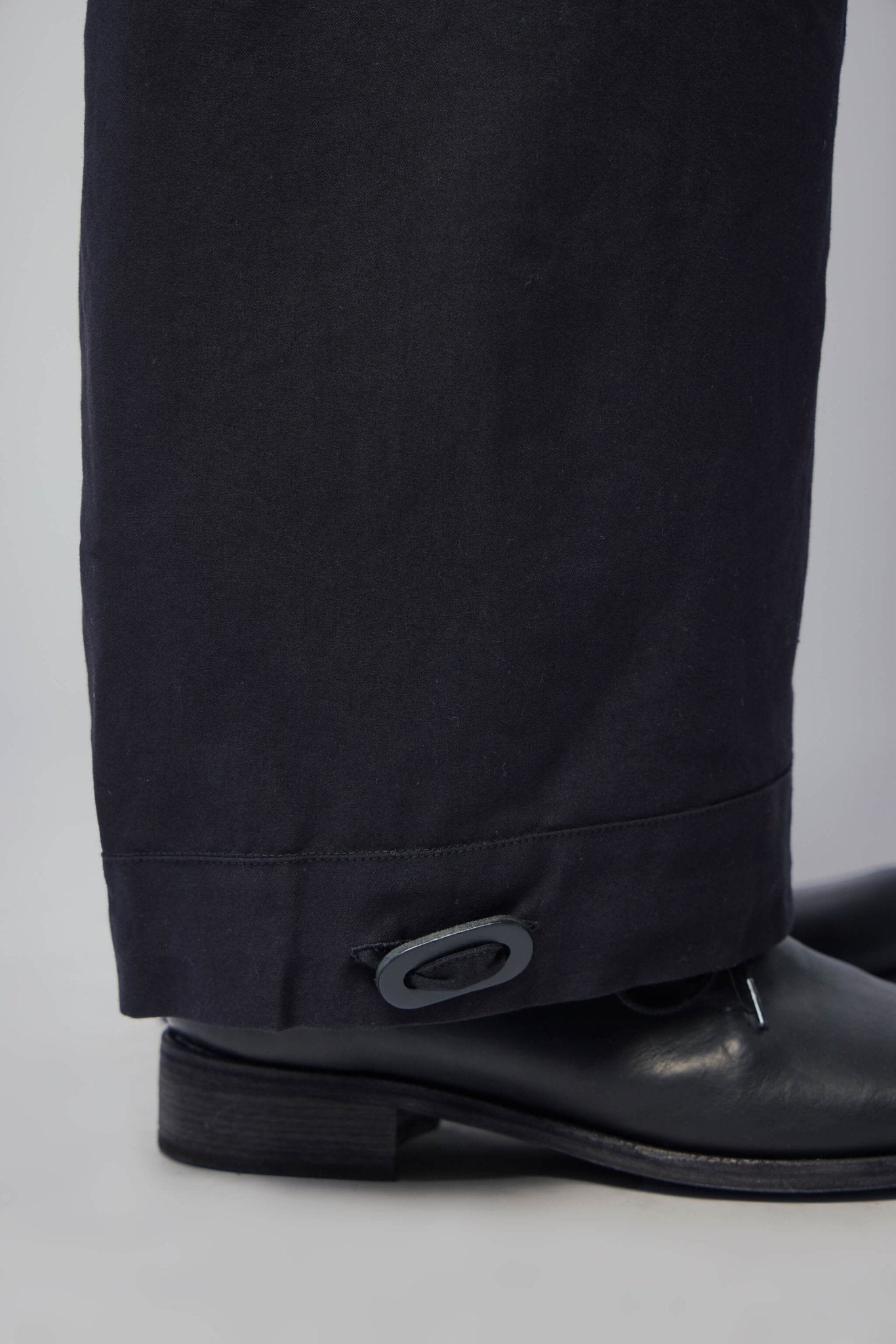 Jan - Jan Van Essche - Trousers91 - LABELS