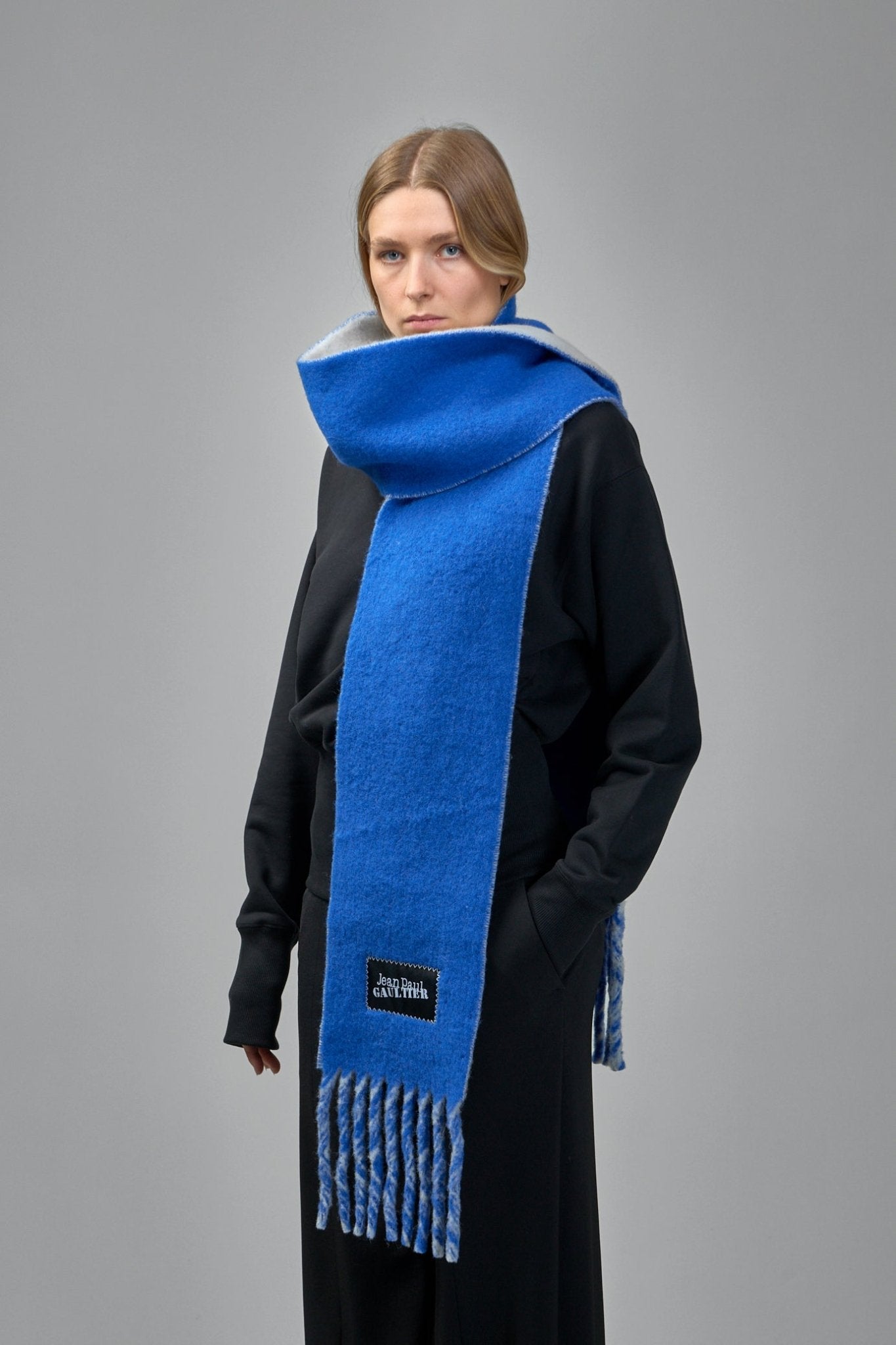 Jil Sander Knitwear Logo Patch Fringe Scarf – LABELS