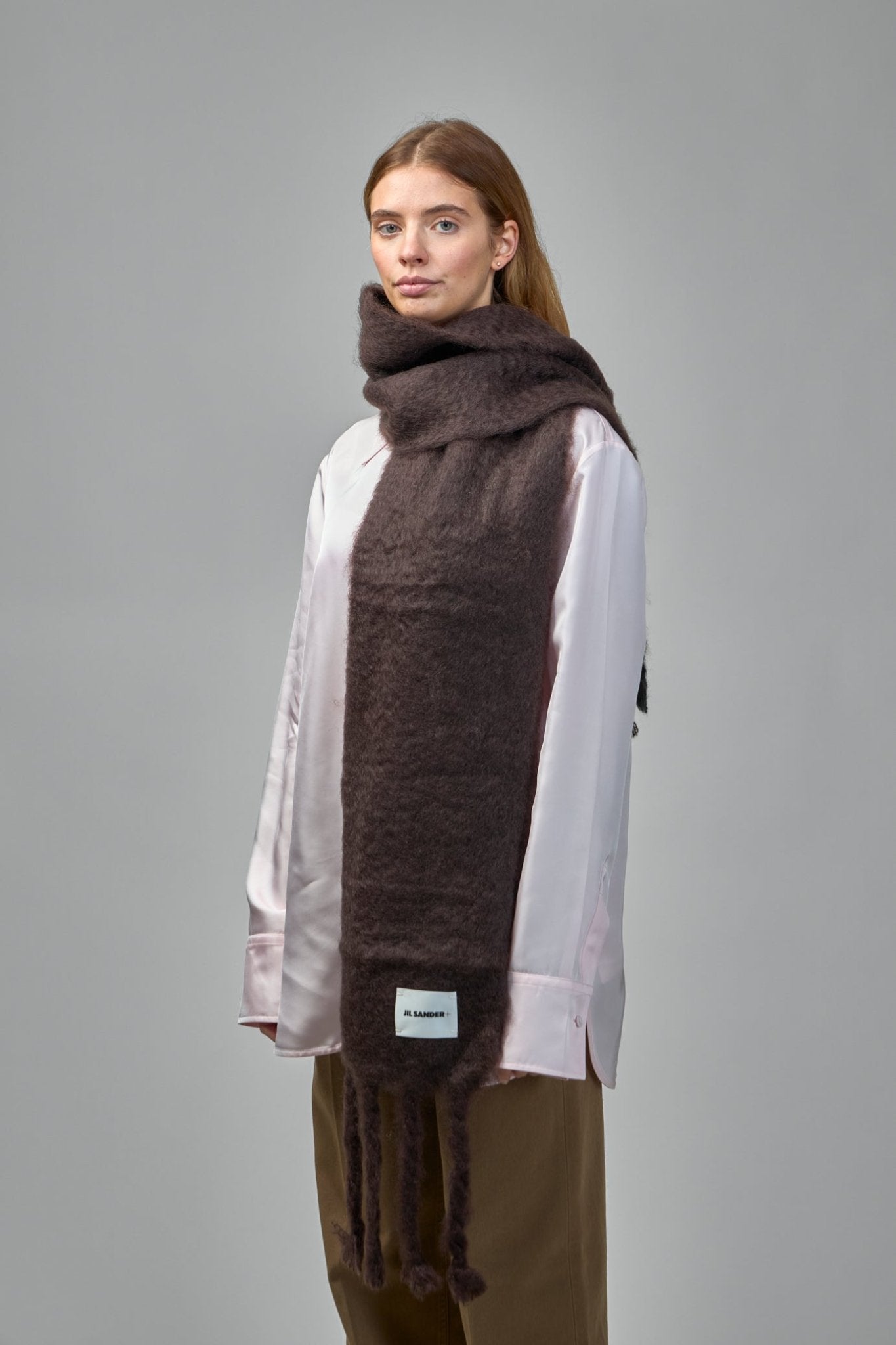 Jil Sander Logo Patch Fringe-Detailed Scarf – LABELS