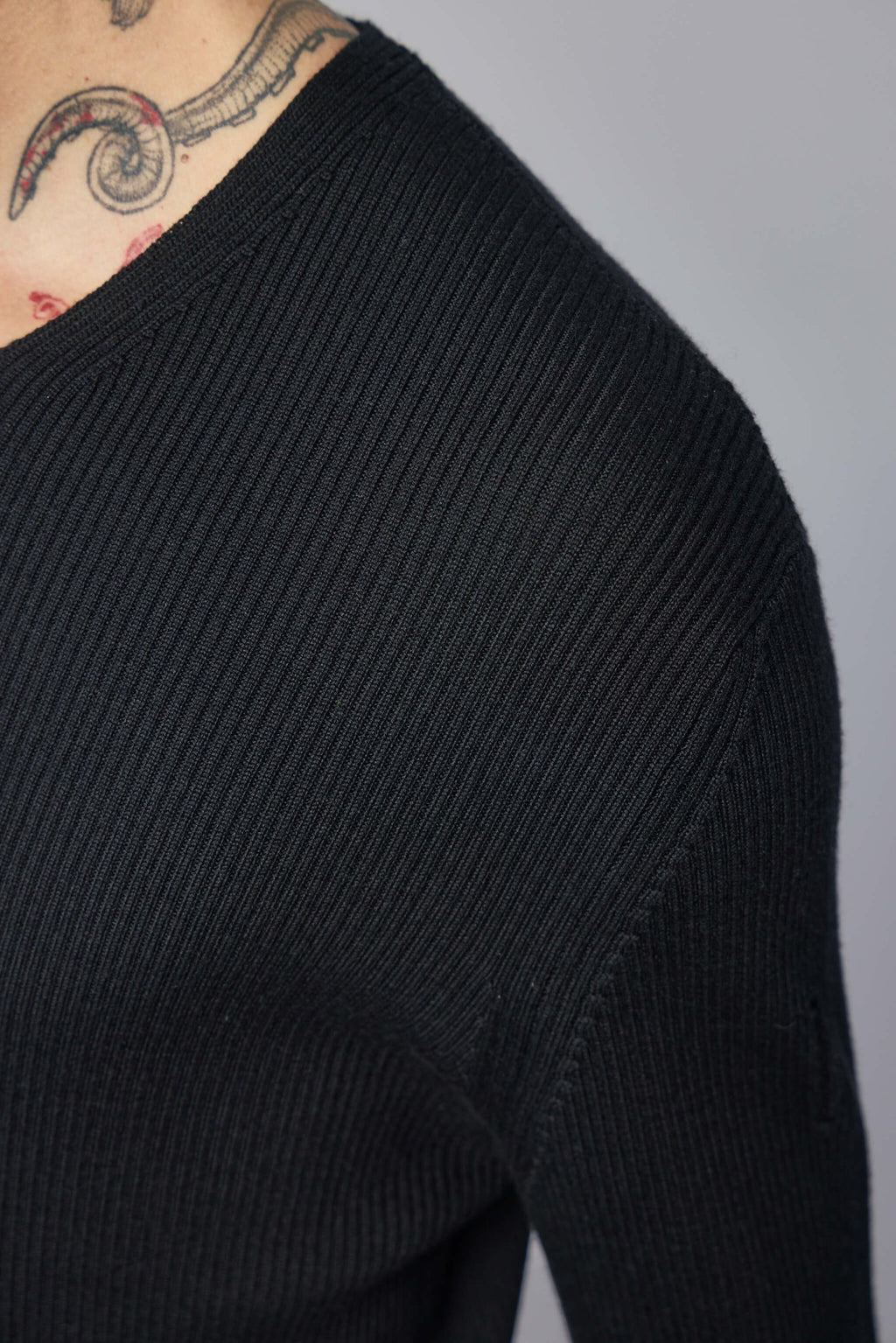 K'ANG - Mens Fitted Distressed Pullover - LABELS