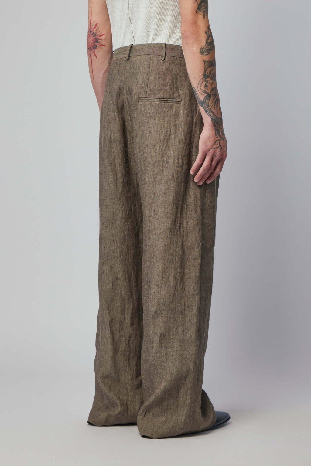 K'Ang - Men's Wide - fit Pleated - waist - LABELS
