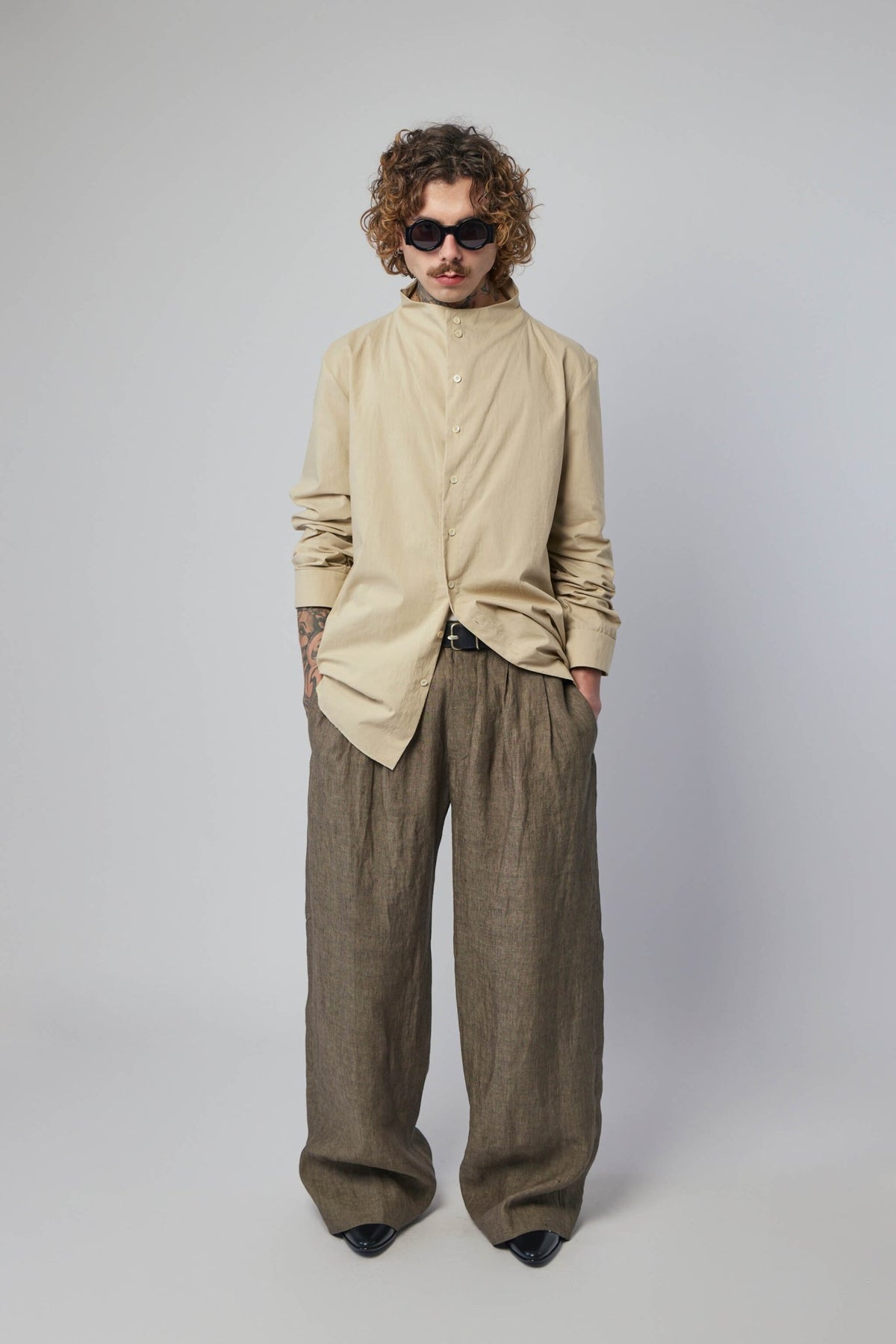 Full outfit styling with K'ang wide-fit pleated pants