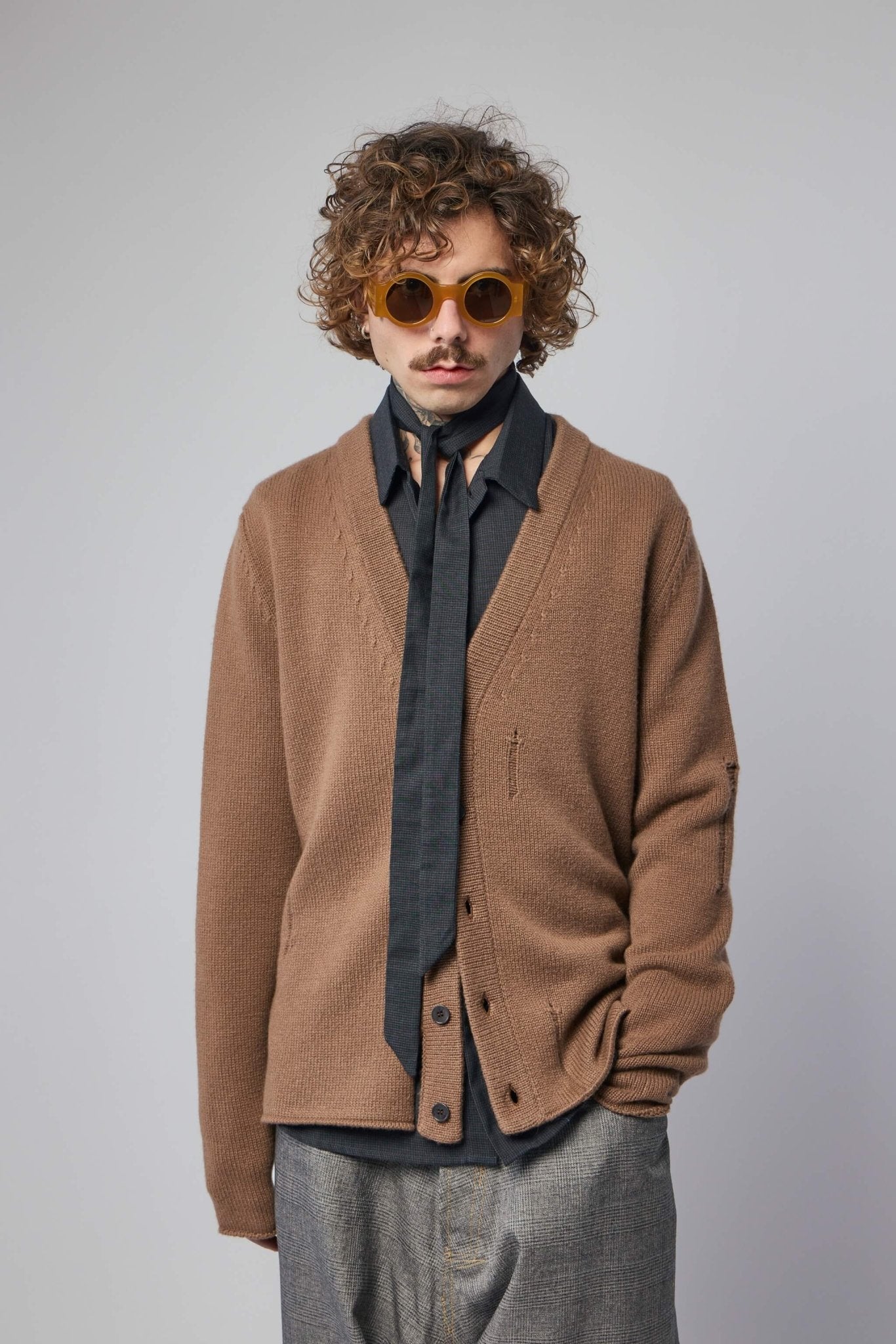 K'ANG - Unisex V - neck Distreseed Cardigan - LABELS