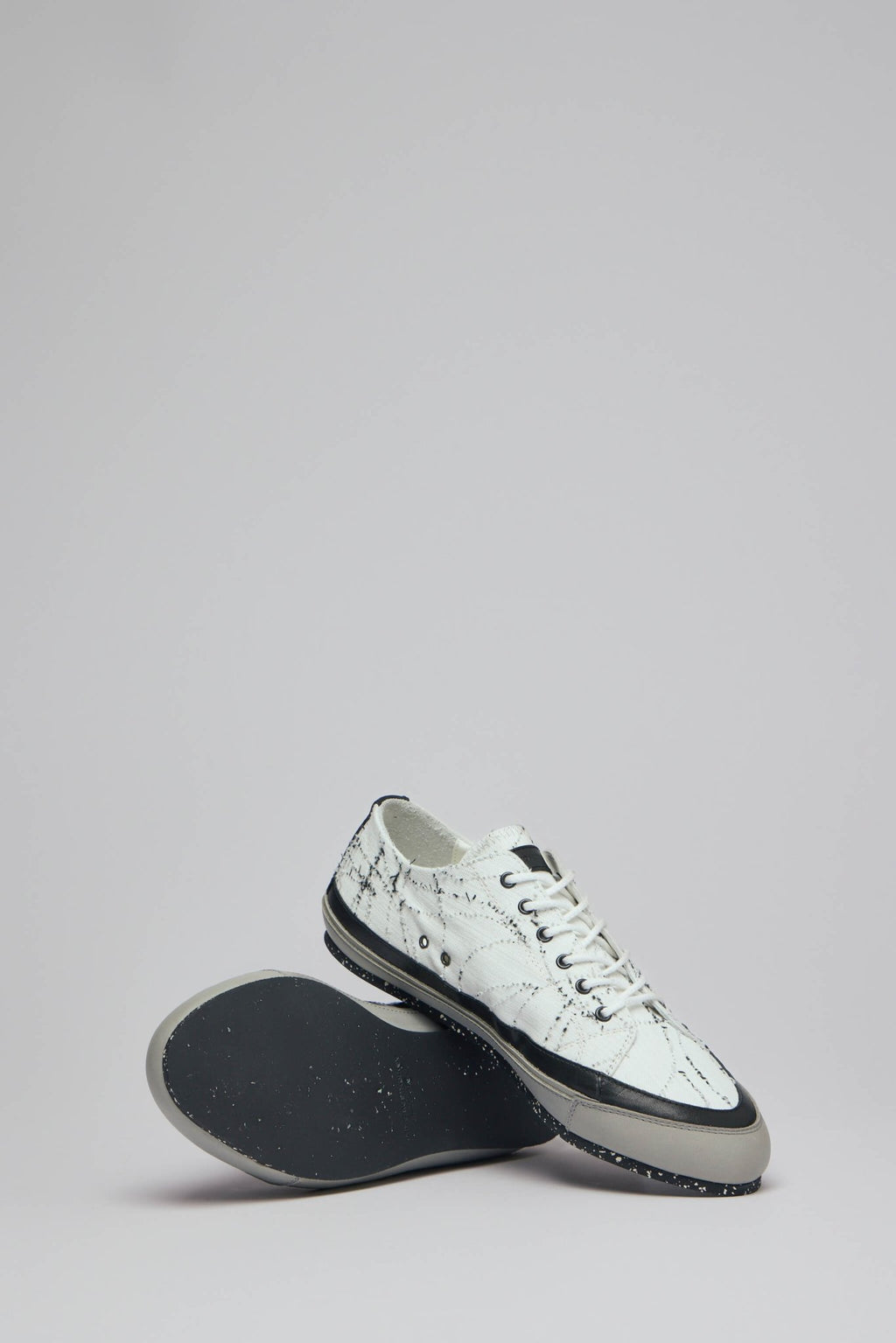 Kiko Kostadinov - Komlo Trainers - LABELS