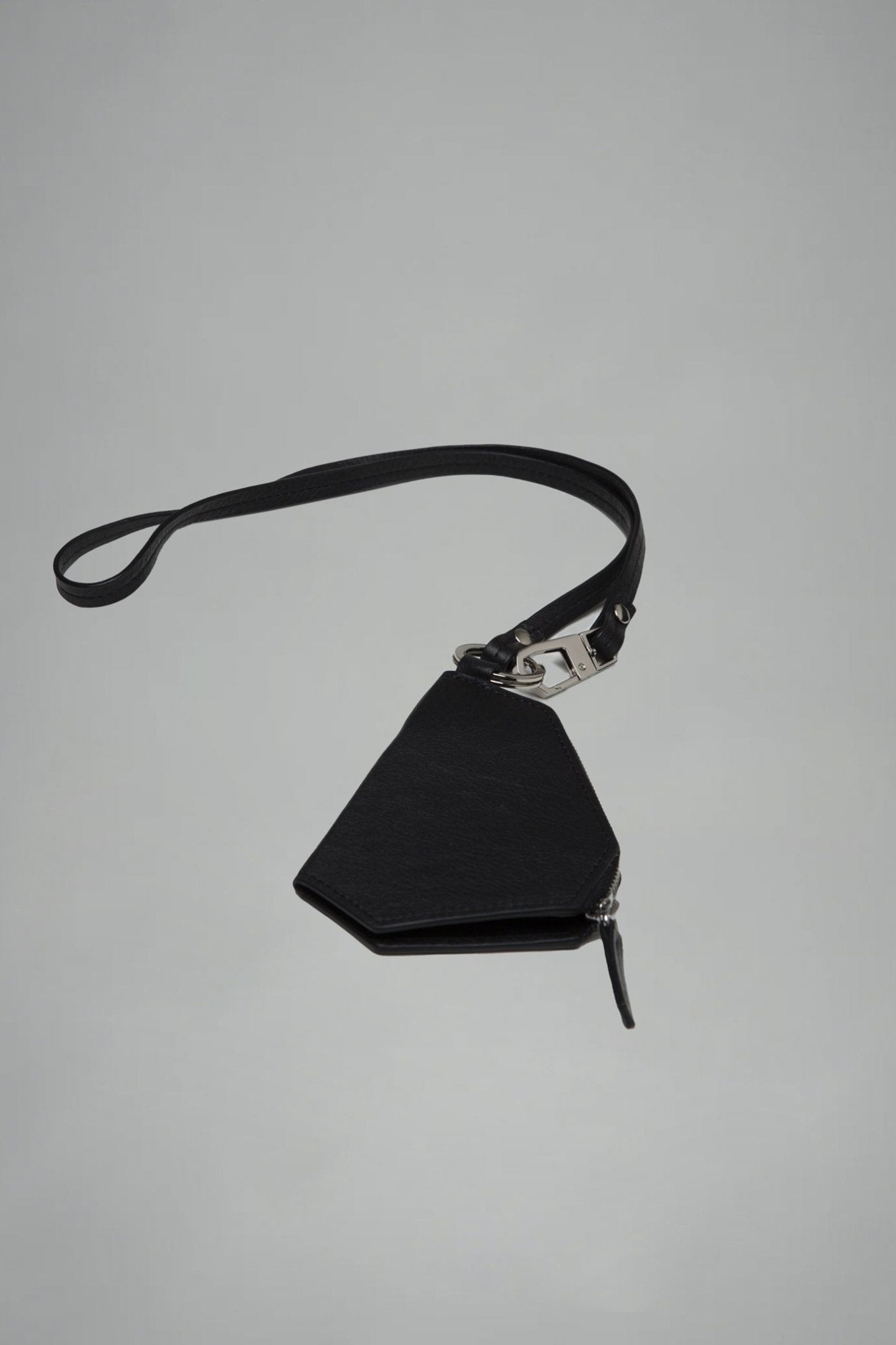 Kiko Kostadinov - Ohne Keycase Black Obsidian - LABELS