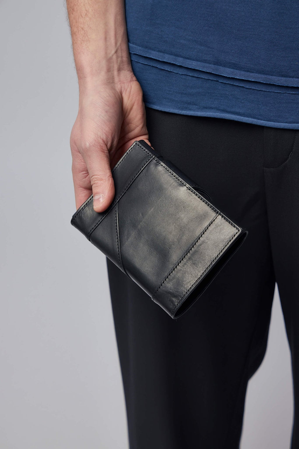 Kiko Kostadinov - Orvos K - wallet - LABELS