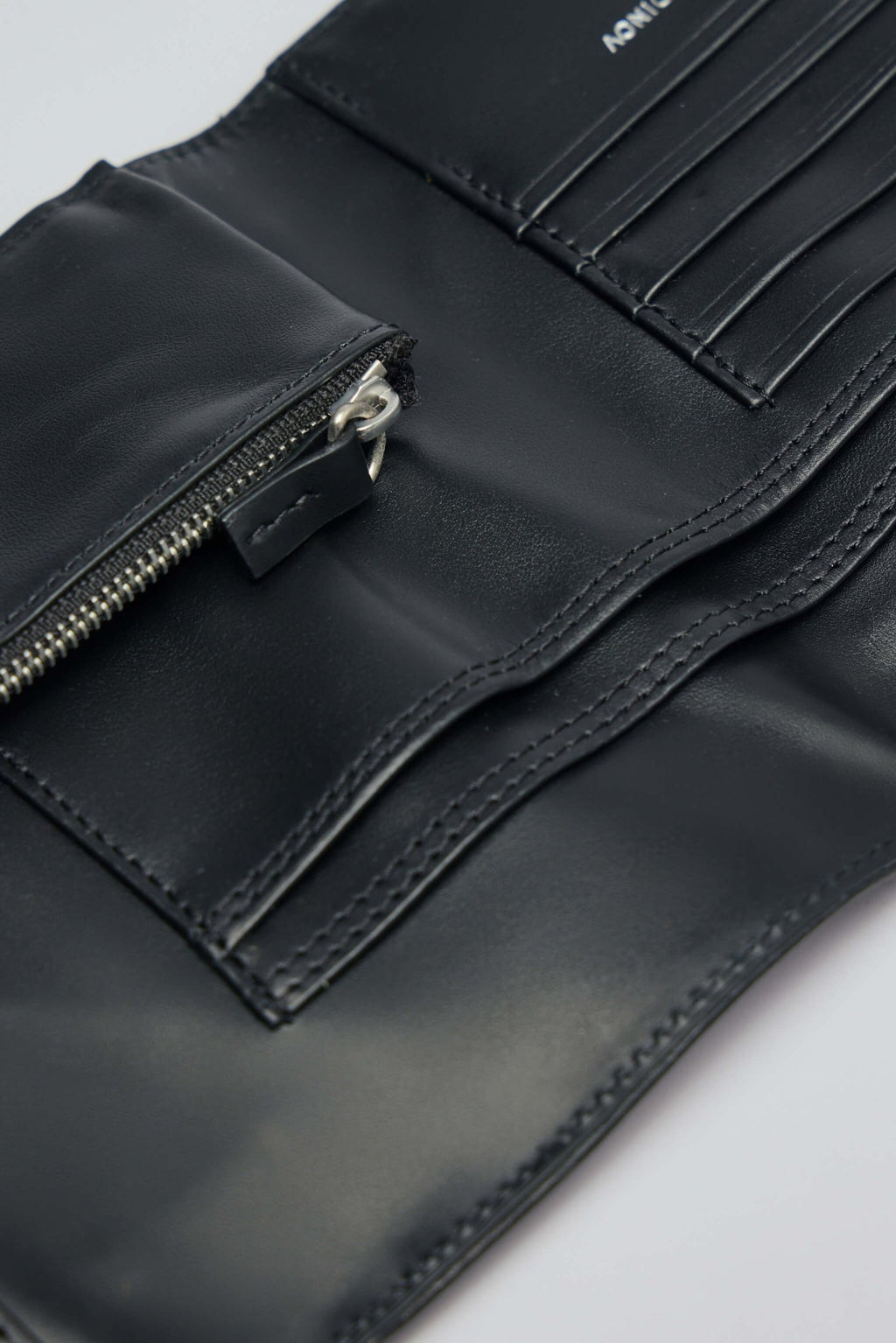 Kiko Kostadinov - Orvos K - wallet - LABELS