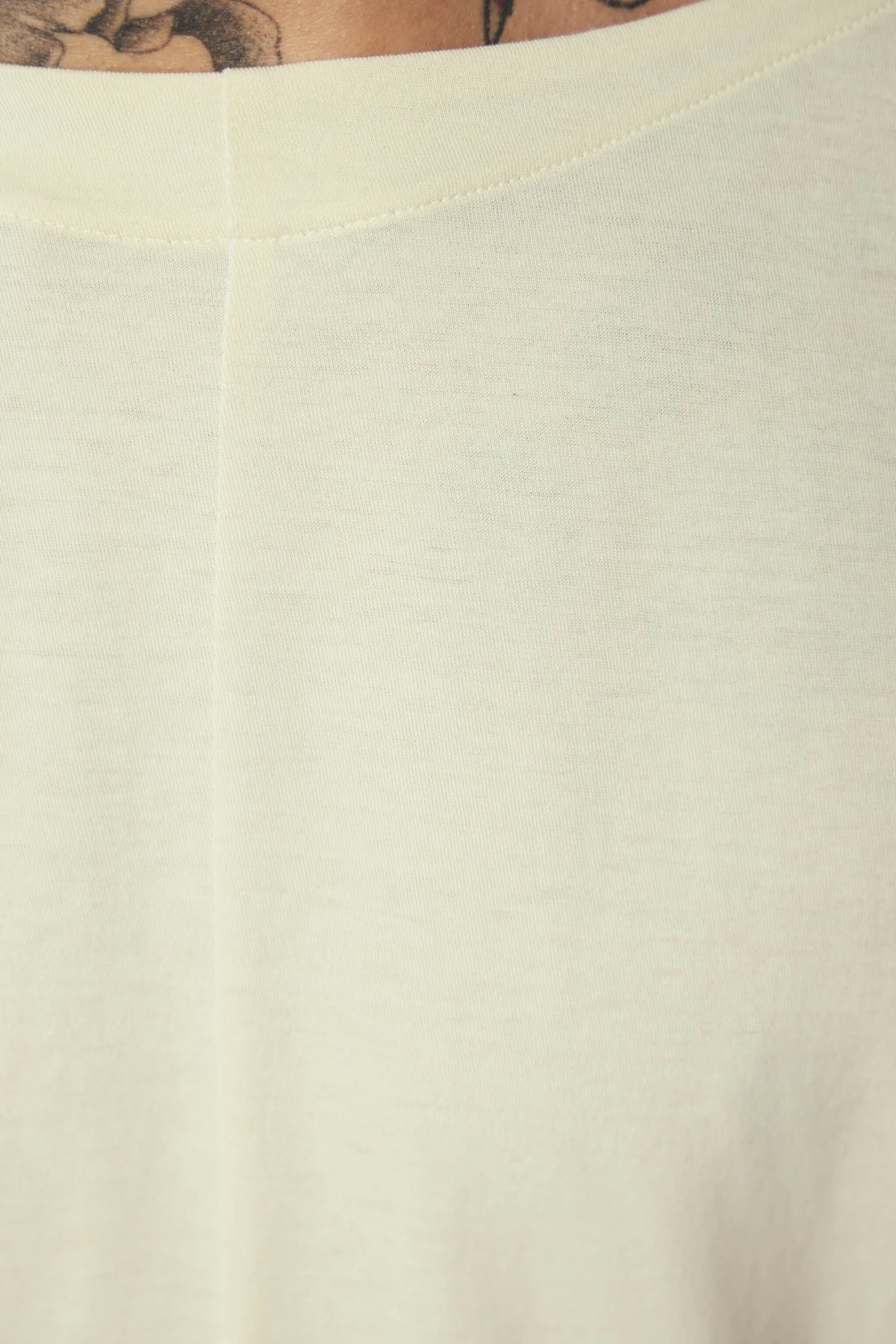 Kiko Kostadinov Tomelilla Top sleeve and fabric texture detail