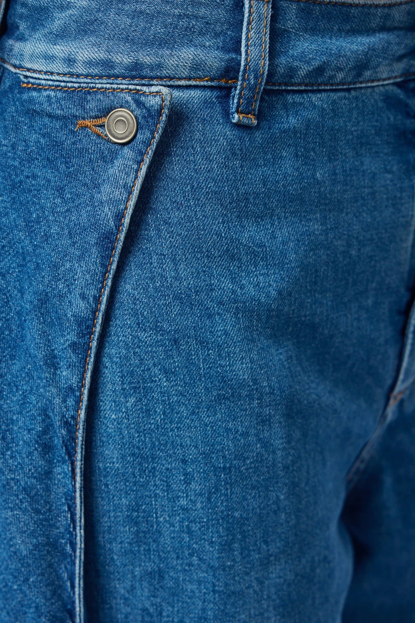 Loewe - Anagram Barrel Jeans - LABELS