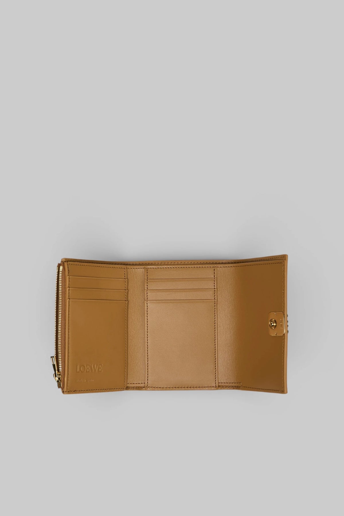 Loewe - Anagram Small Vertical Wallet - LABELS