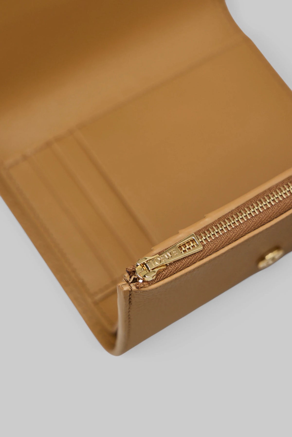 Loewe - Anagram Small Vertical Wallet - LABELS
