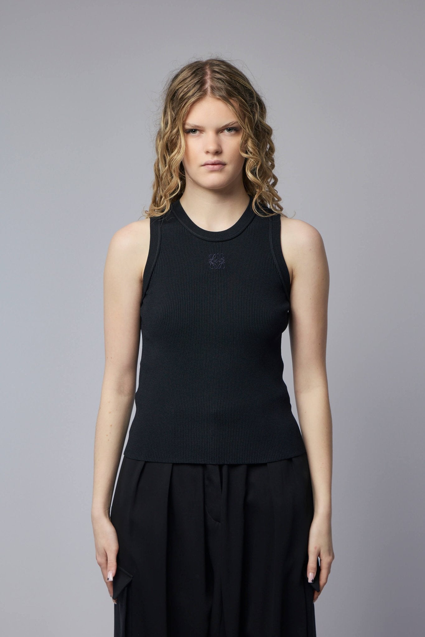 ASKYURSELF OE SLEEVELESS TANK Black M