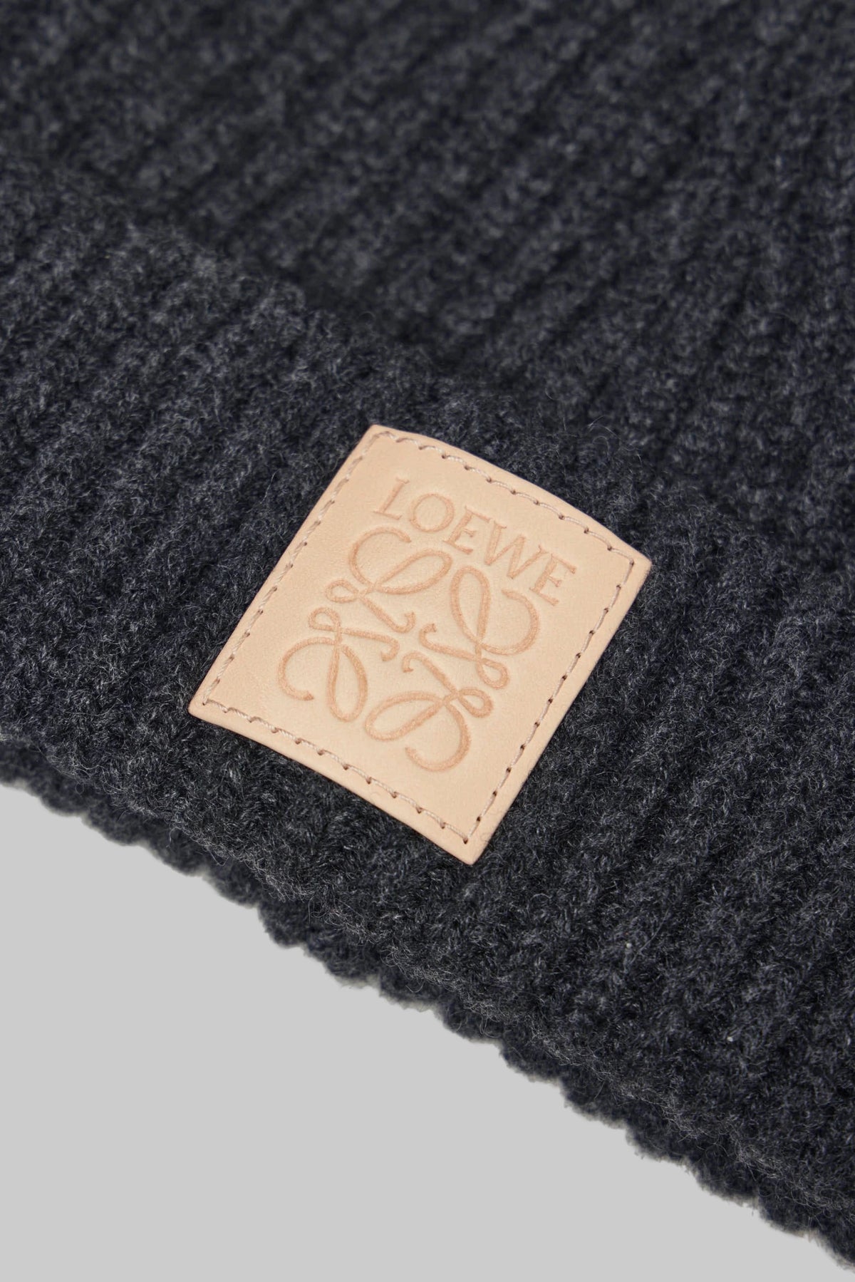 Loewe - Beanie In Cashmere - LABELS