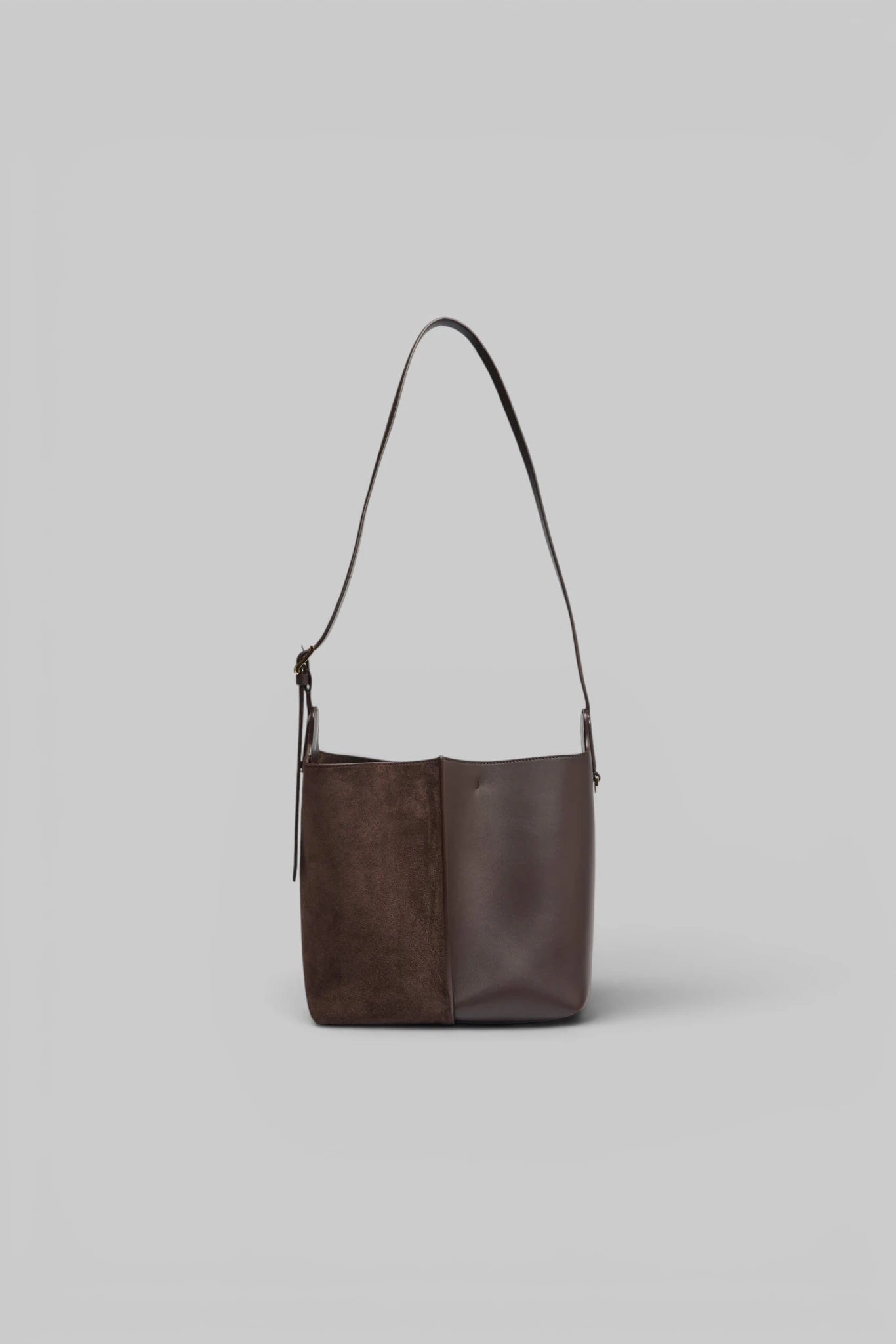 Loewe - Bilbao Bucket Medium Mix - LABELS