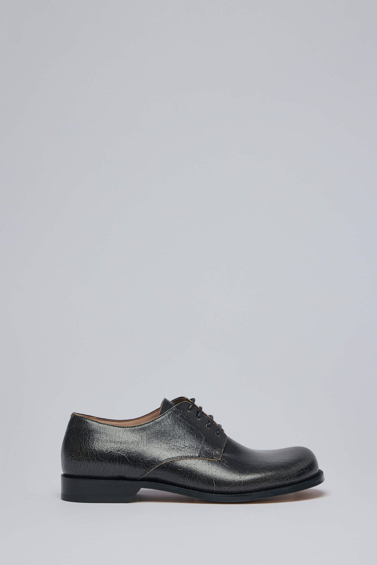 Loewe flats Campo Derby shoes in premium calfskin leather with textured finish