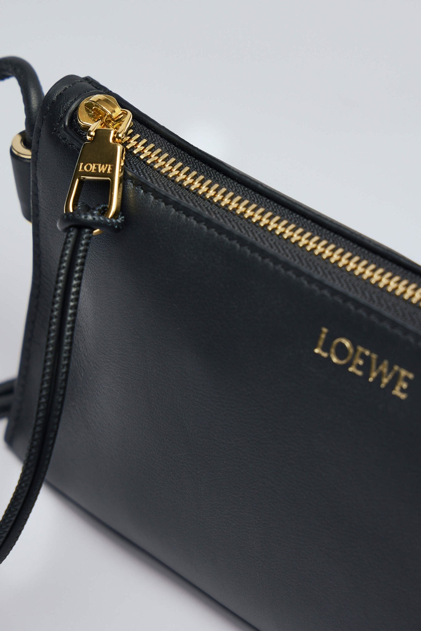 Loewe - Glim Pouch - LABELS