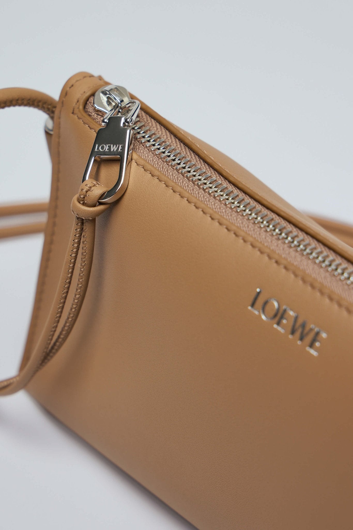Loewe - Glim Pouch - LABELS