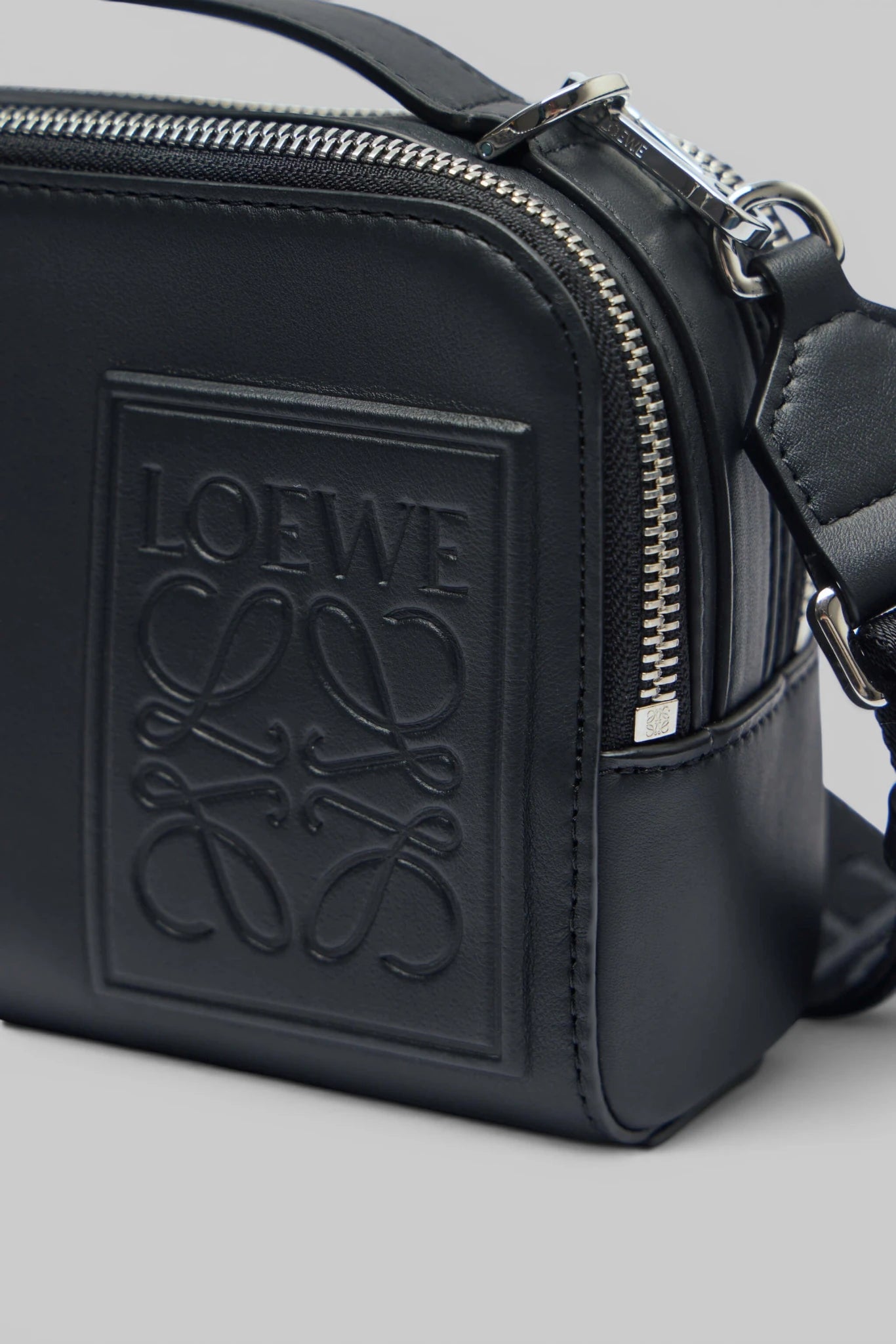 Loewe - Loewe Patch Camera Bag Mini - LABELS
