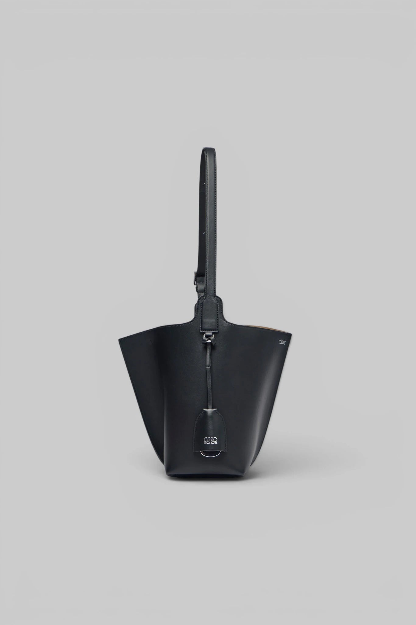 Loewe - Medium Bilbao Bucket - LABELS