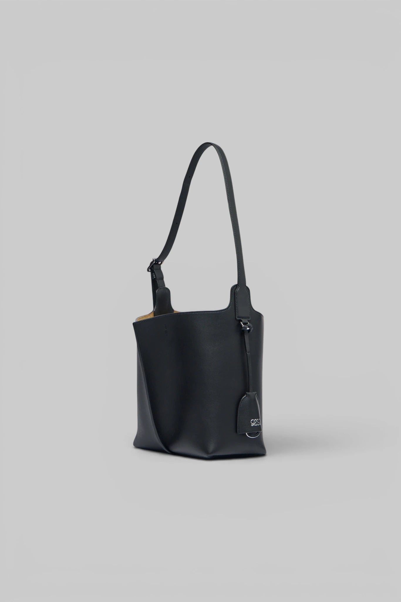 Loewe - Medium Bilbao Bucket - LABELS