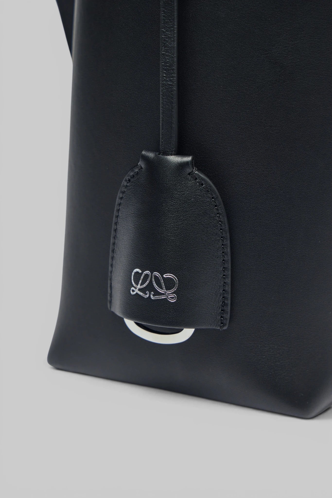 Loewe - Medium Bilbao Bucket - LABELS