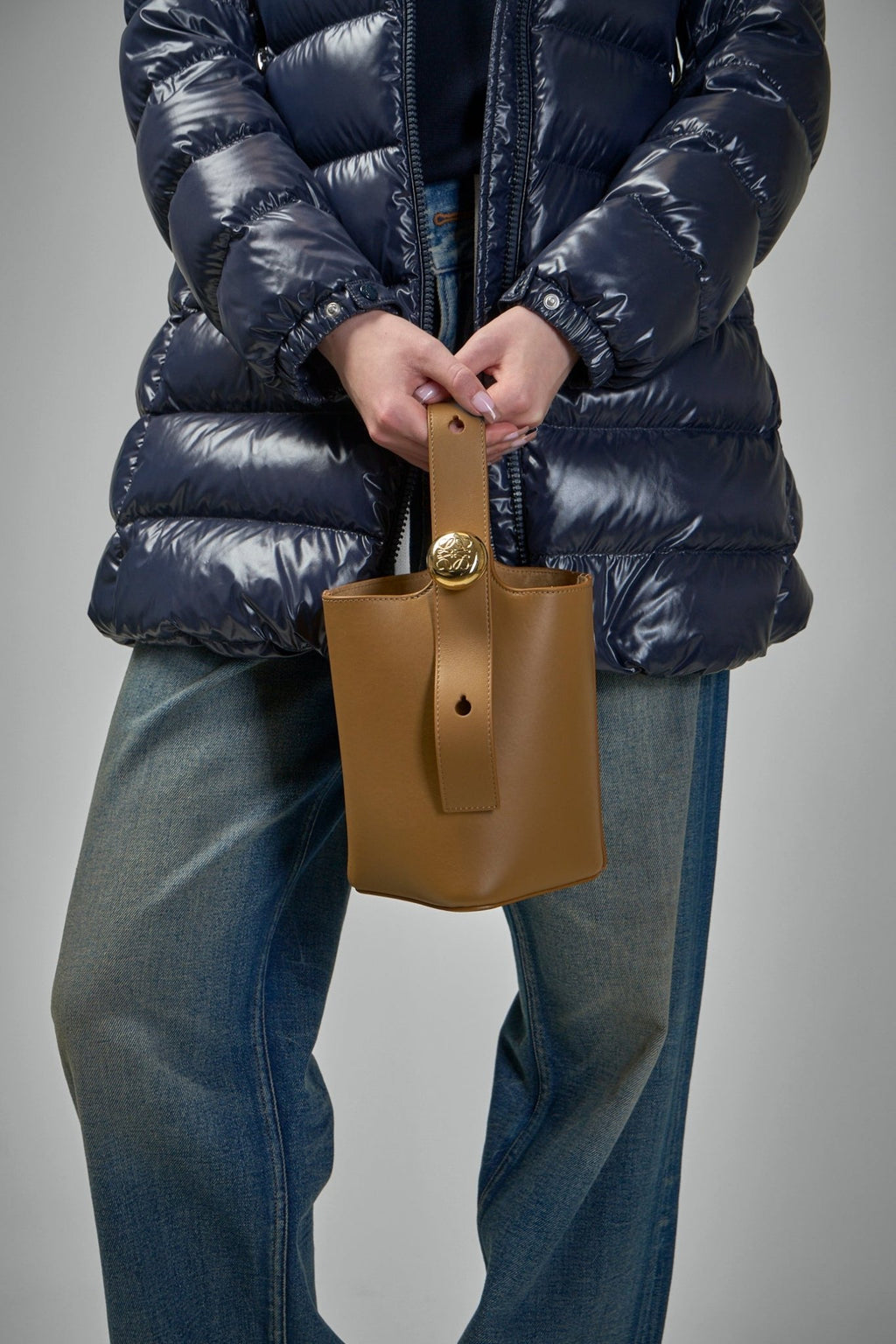 Loewe - Pebble Bucket Mini - LABELS