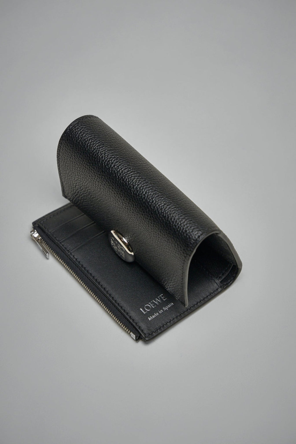 Loewe - Pebble Small Vertical Wallet - LABELS