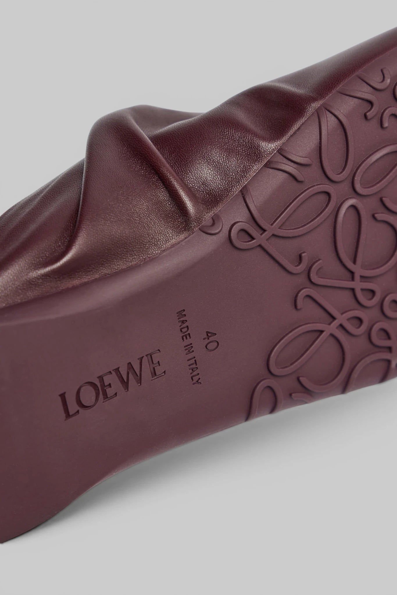 Loewe - Pebble Soft Mule - LABELS