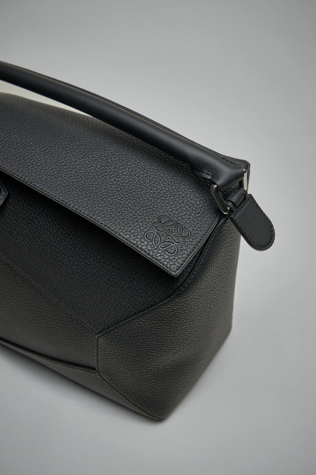 Loewe - Puzzle Edge Large - LABELS