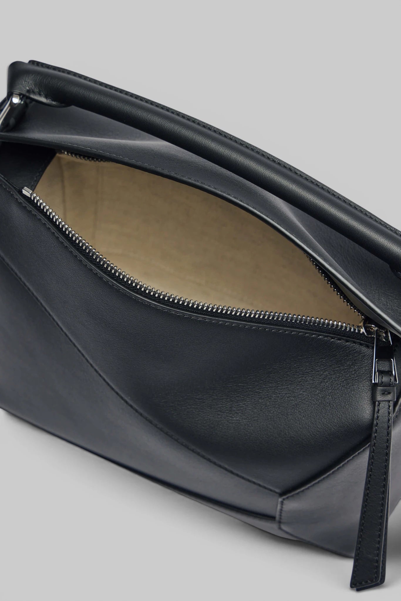 Loewe - Puzzle Edge Small Bag - LABELS