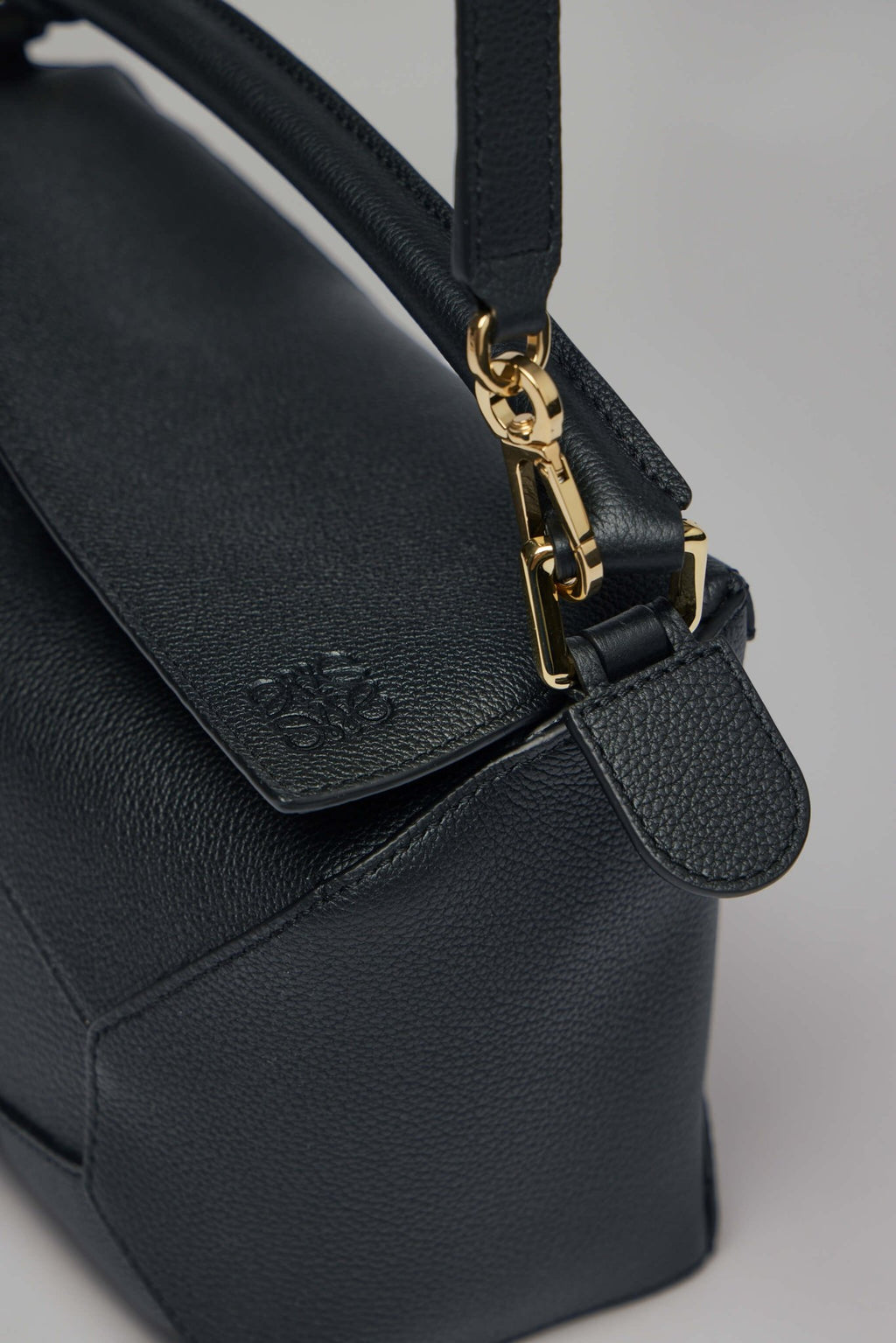 Loewe - Puzzle Edge Small Bag - LABELS