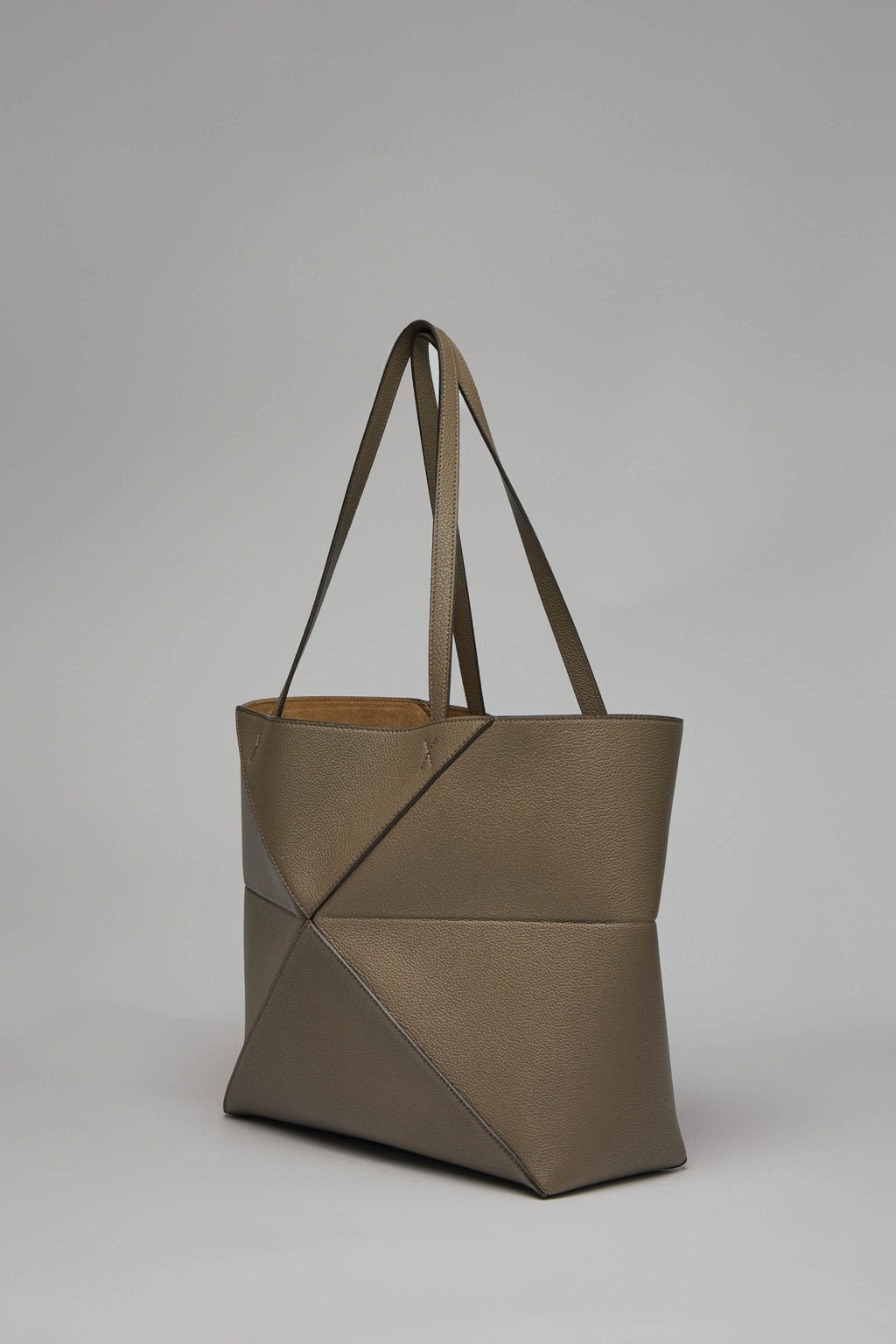 Loewe - Puzzle Fold Tote Medium - LABELS