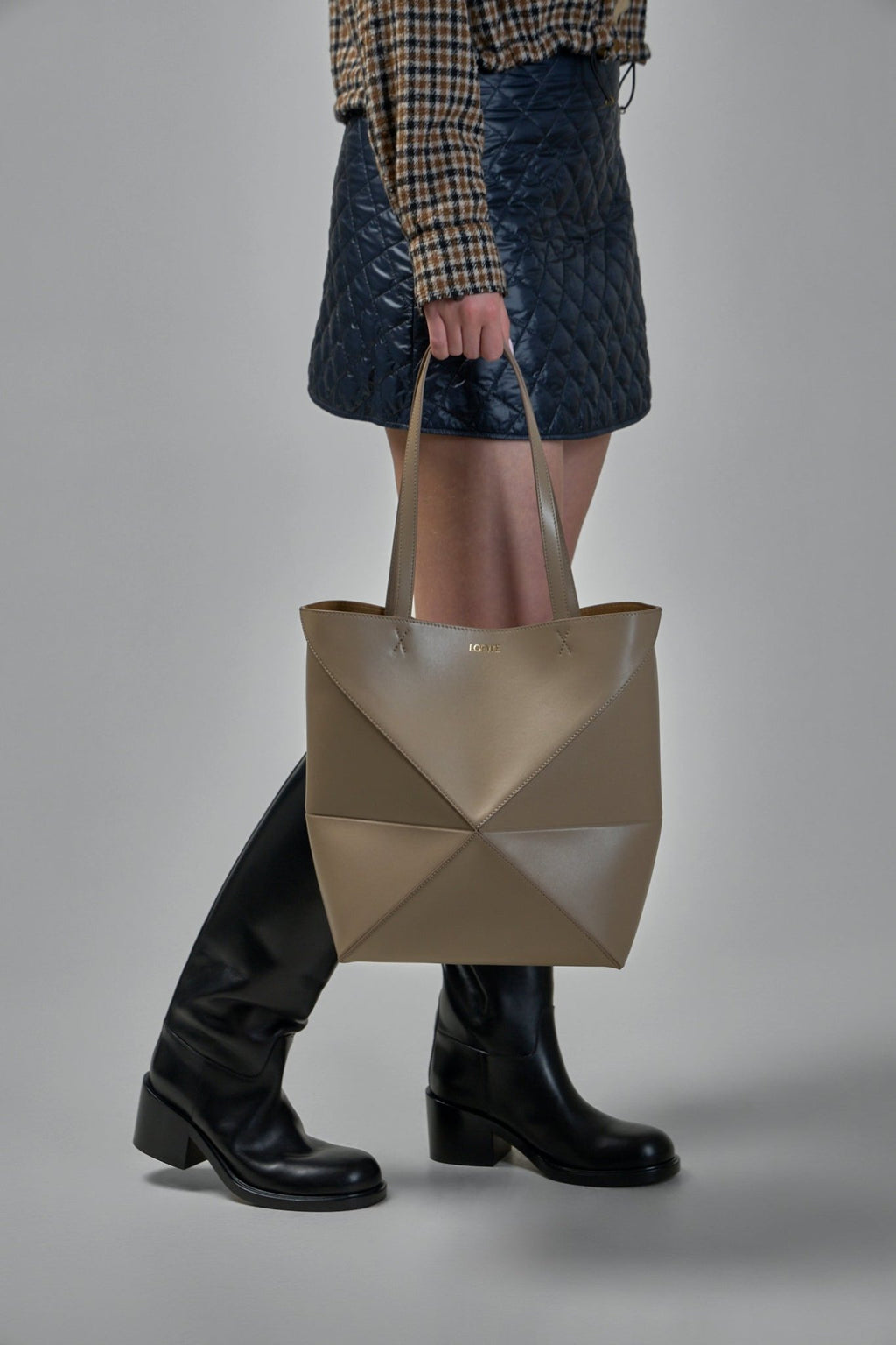 Loewe - Puzzle Fold Tote Medium - LABELS