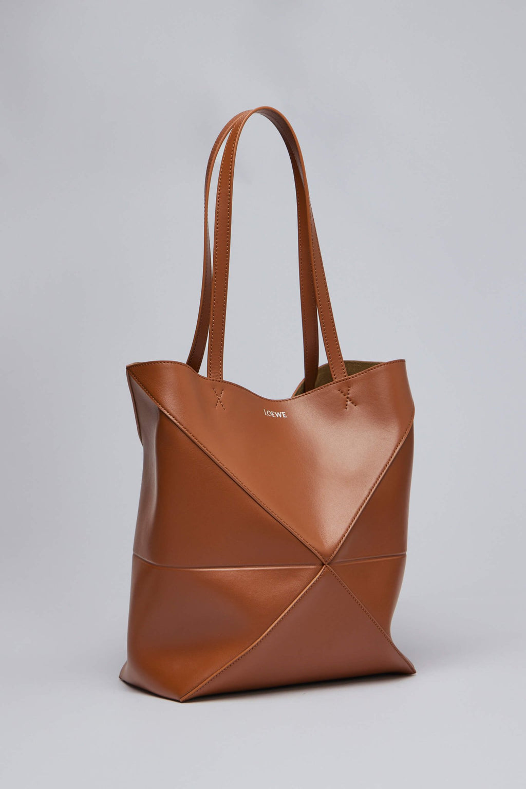 Loewe - Puzzle Fold Tote Medium - LABELS