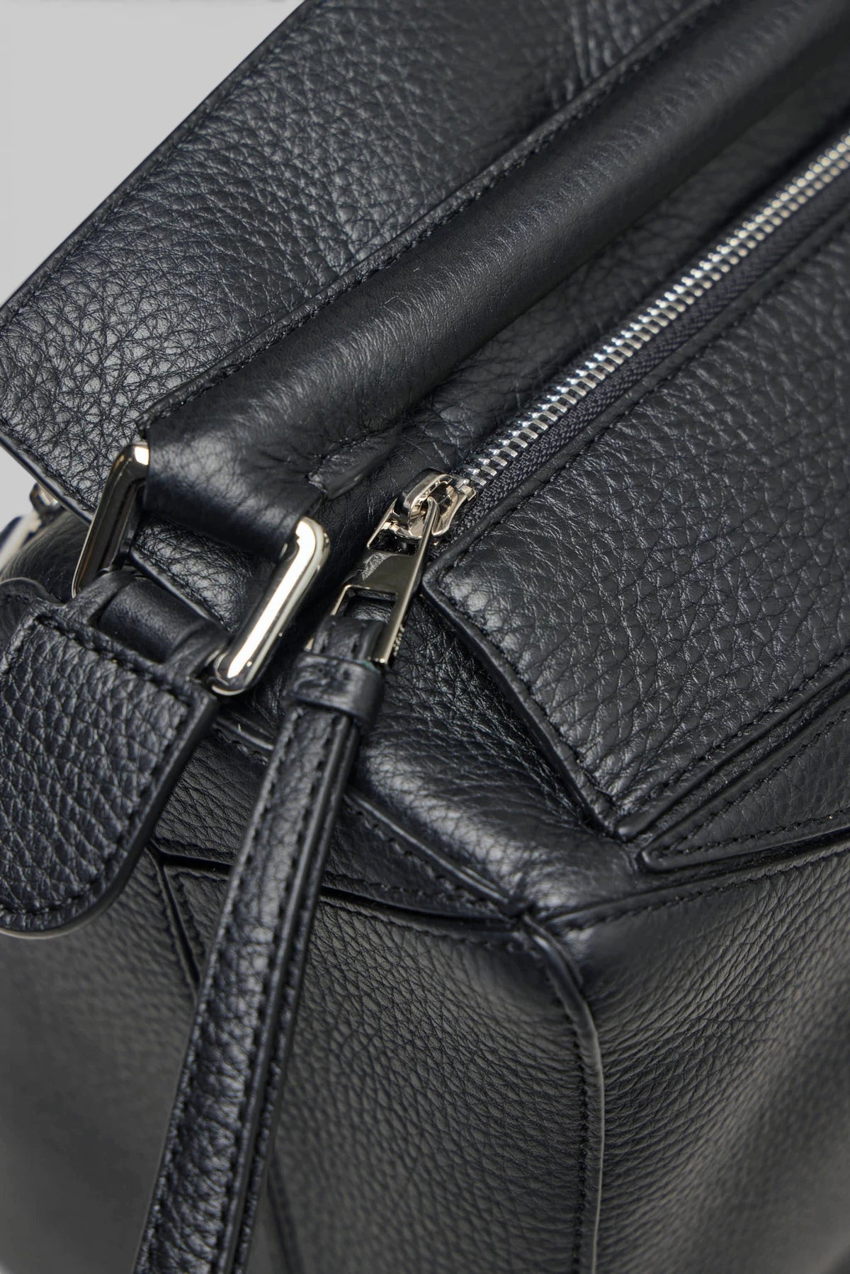 Loewe - Puzzle Large Bag - LABELS